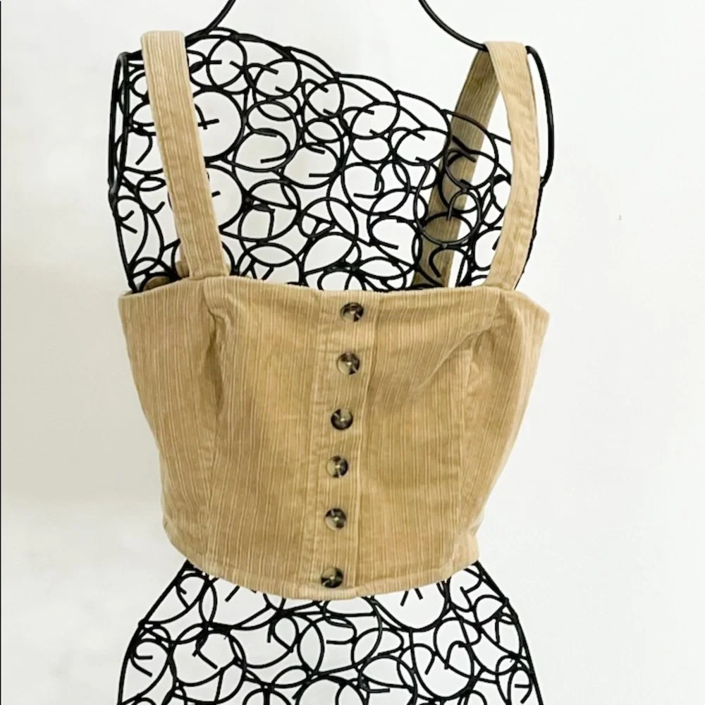 Button Down Cami 🤎 - Picture 3 of 4